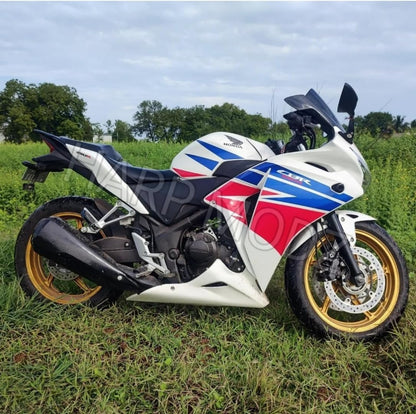 HONDA CBR 250 RACING UNDERBELLY