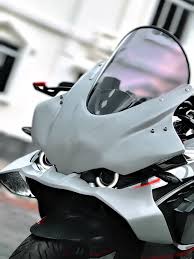 BAJAJ PULSAR RS 200 MOTO GP WINGLET